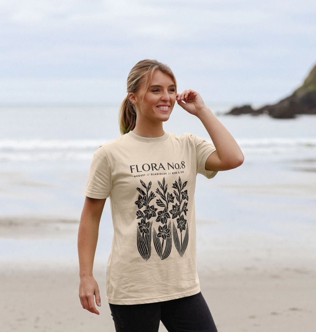 August Gladiolus – Unisex Birth Flora Tshirt